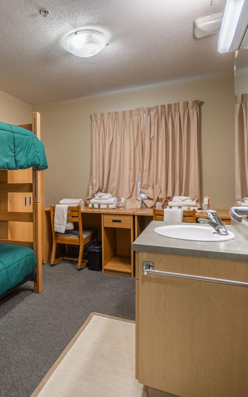 bunk bed double room